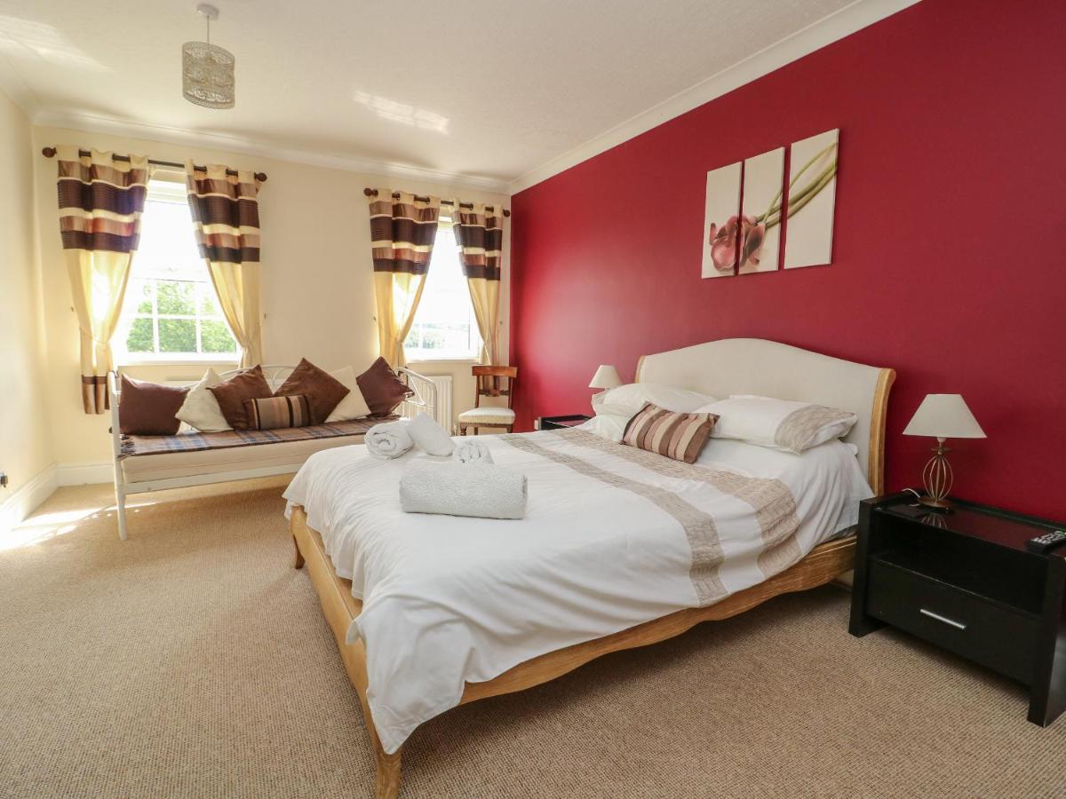 Woodhill Villa Bentley  Buitenkant foto